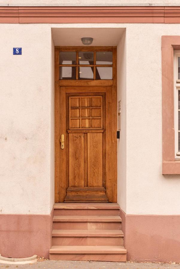 Designer Unterkunft In 15. Jahrhundert Altbau 75 M² Fuer Max. 4 Personen Apartment Eltville am Rhein Bagian luar foto
