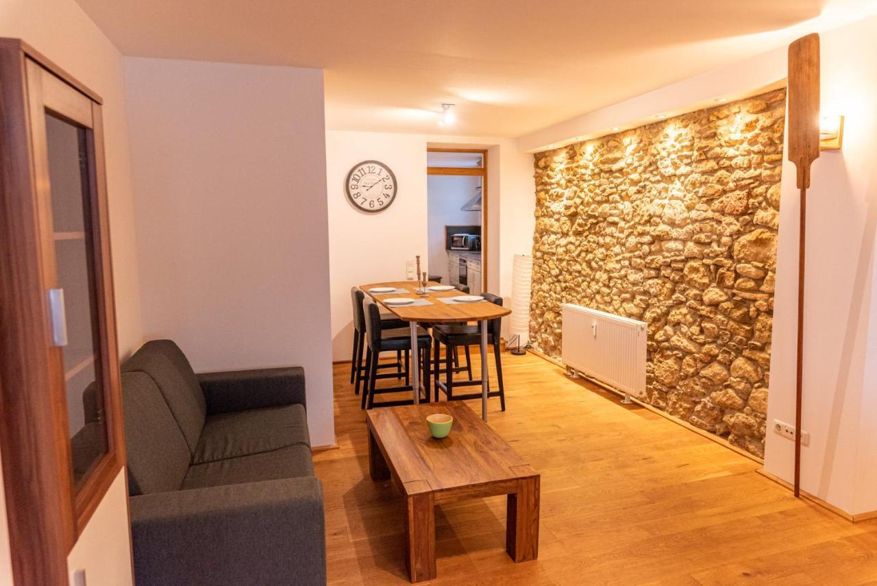Designer Unterkunft In 15. Jahrhundert Altbau 75 M² Fuer Max. 4 Personen Apartment Eltville am Rhein Bagian luar foto