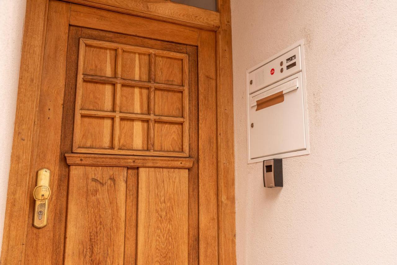 Designer Unterkunft In 15. Jahrhundert Altbau 75 M² Fuer Max. 4 Personen Apartment Eltville am Rhein Bagian luar foto