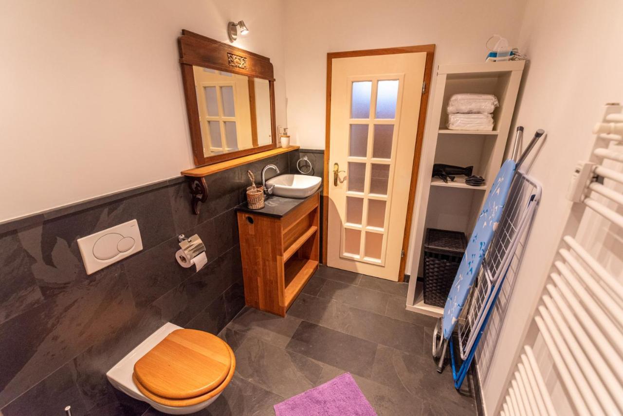 Designer Unterkunft In 15. Jahrhundert Altbau 75 M² Fuer Max. 4 Personen Apartment Eltville am Rhein Bagian luar foto