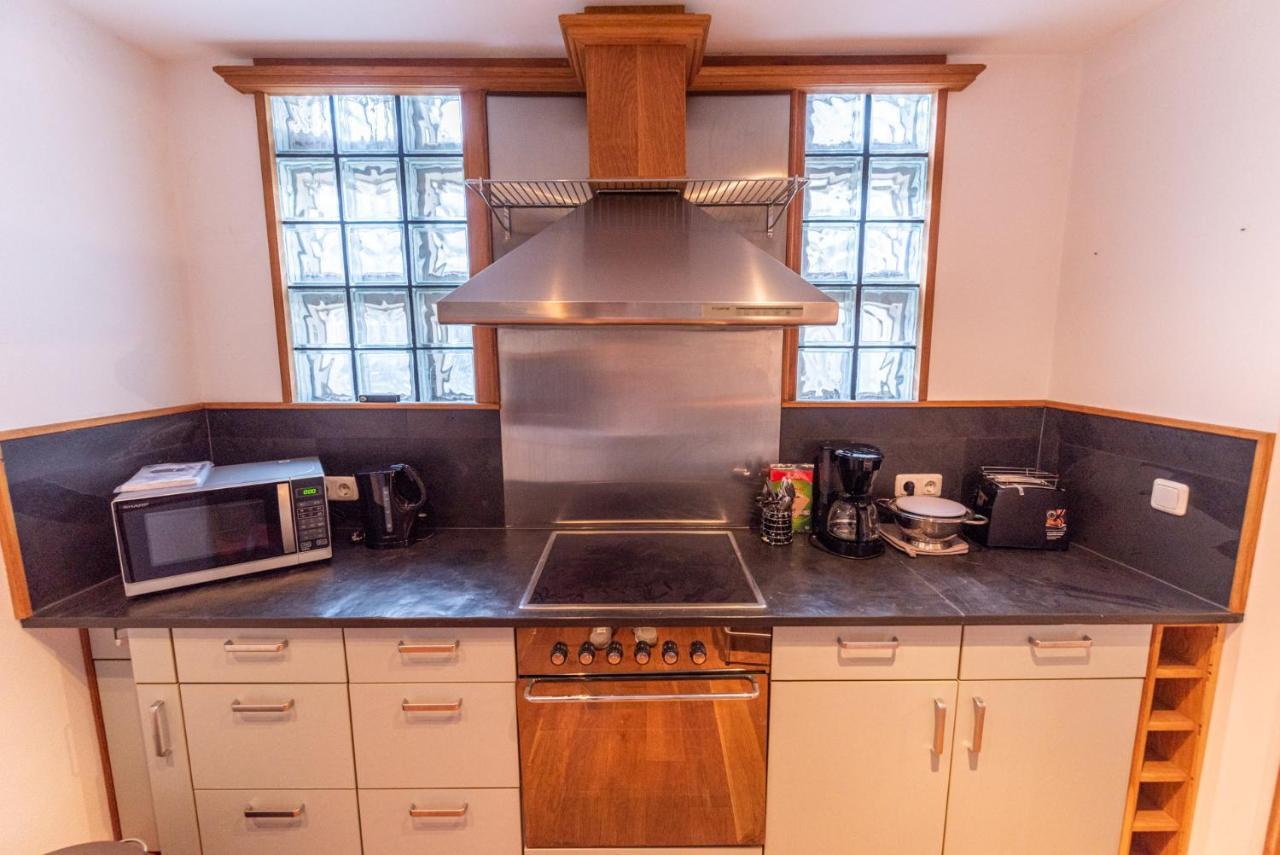 Designer Unterkunft In 15. Jahrhundert Altbau 75 M² Fuer Max. 4 Personen Apartment Eltville am Rhein Bagian luar foto