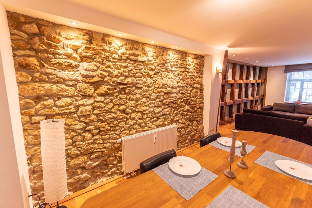 Designer Unterkunft In 15. Jahrhundert Altbau 75 M² Fuer Max. 4 Personen Apartment Eltville am Rhein Bagian luar foto