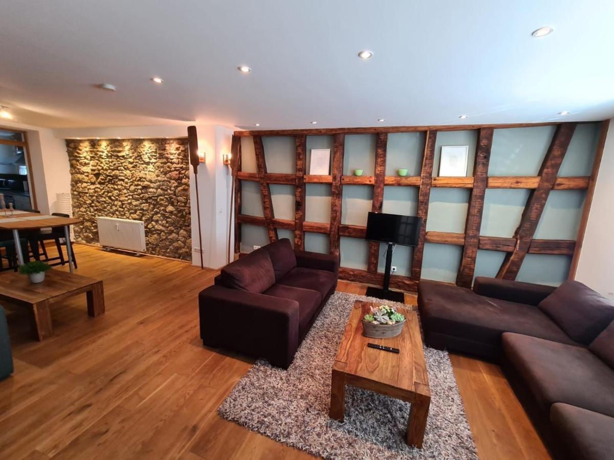 Designer Unterkunft In 15. Jahrhundert Altbau 75 M² Fuer Max. 4 Personen Apartment Eltville am Rhein Bagian luar foto
